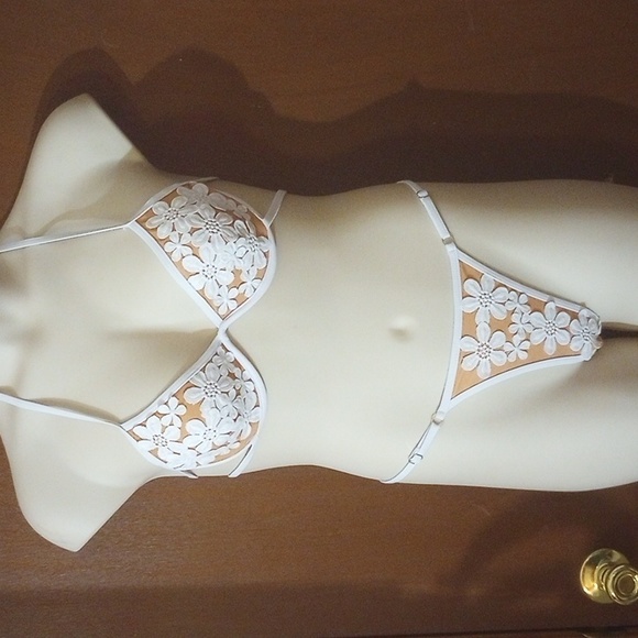 Floral Applics High Cut Bikini Swim Set - Picture 1 of 9